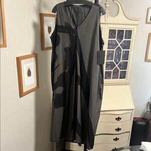 Moyuru Asymmetrical Black and Gray Dress